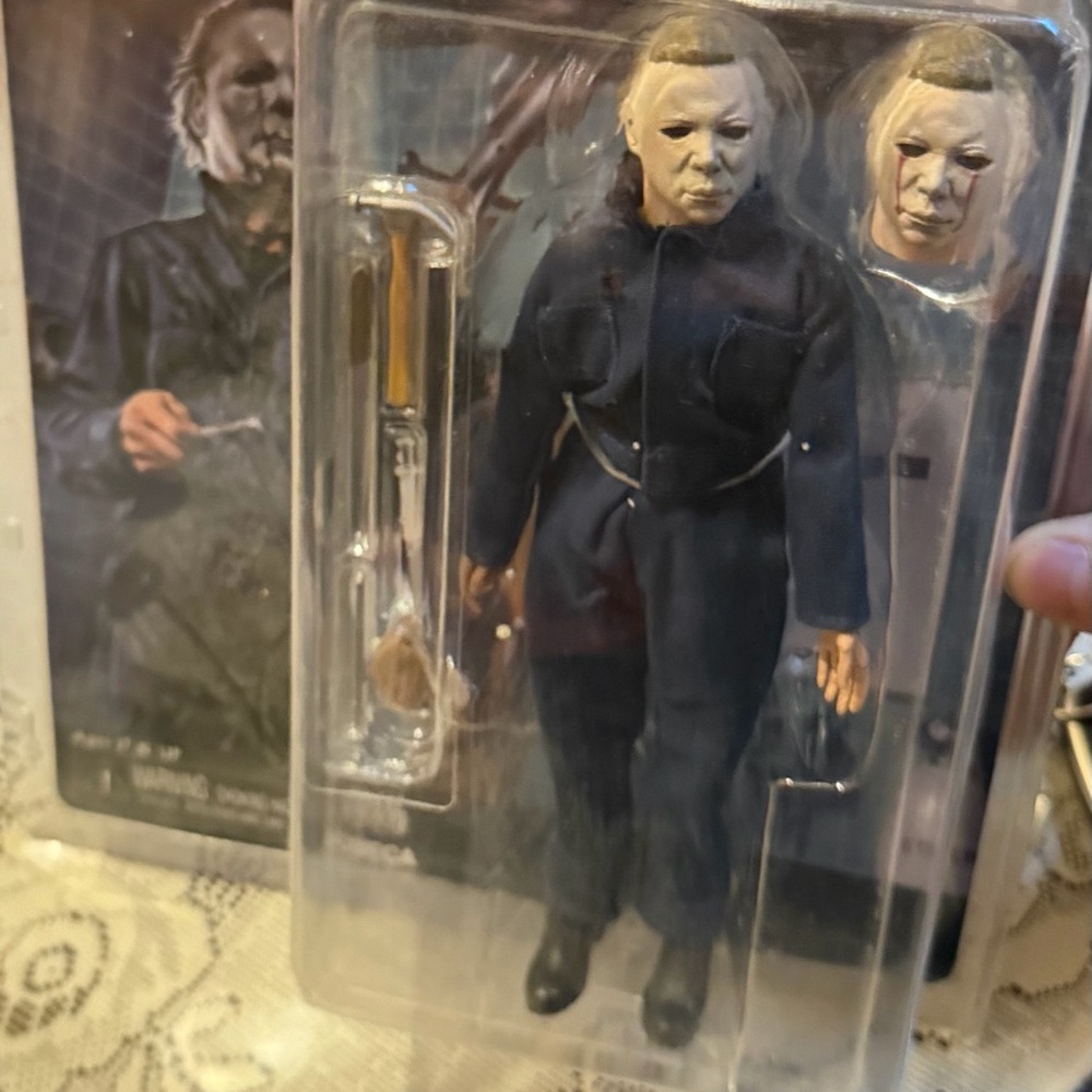 Horror Figure with Mask and Accessories